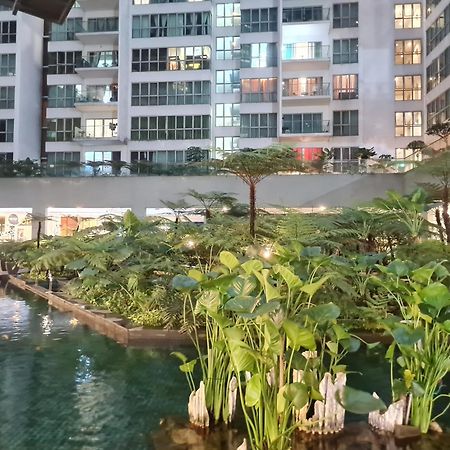 Апартаменты Regalia Skypool 969 Куала-Лумпур Экстерьер фото